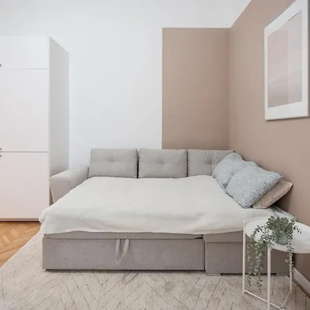 K10 - Kazinczy Street Heritage - Location By Bqa Apartment Budapest