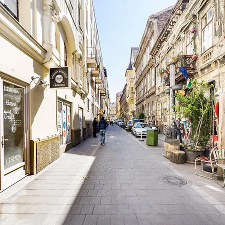 Apartment K10 - Kazinczy Street Heritage - Location By Bqa