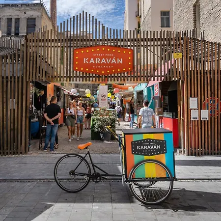 K10 - Kazinczy Street Heritage - Location By Bqa * Budapest